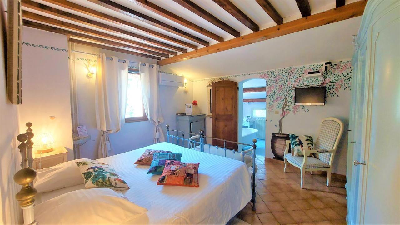 La Bergerie Du Moulin (Adults Only) Bed and Breakfast Taradeau Eksteriør billede